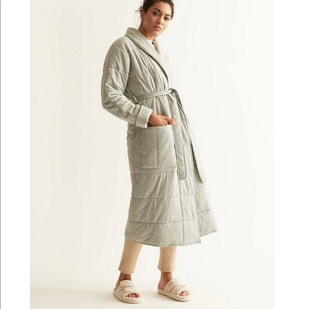 Skin Quilted Sonya Robe 4 XL NWT Eye Mask Gray - Picture 2 of 16